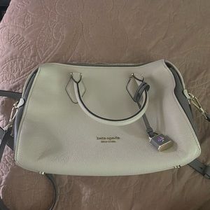 KATE SPADE Pebbled Leather ME